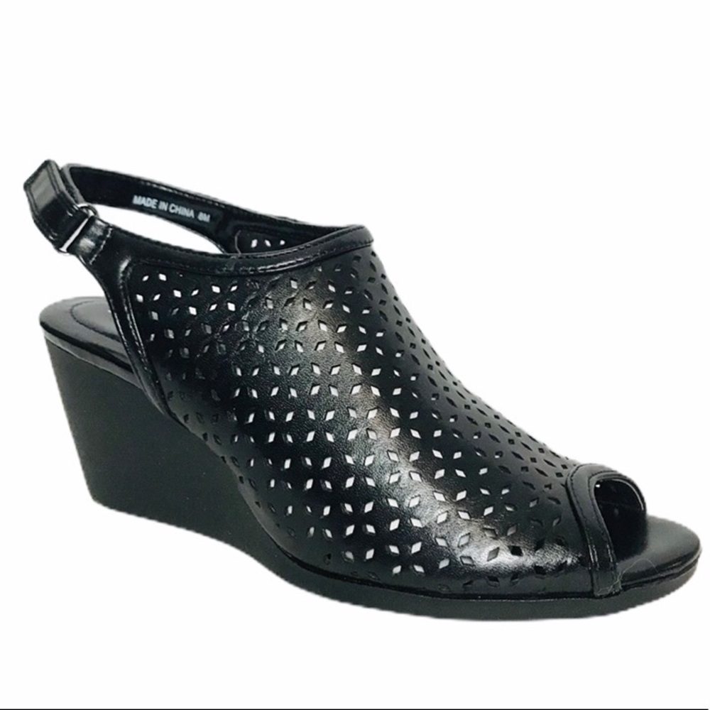 Bandolino Black Slingback Peep-Toe Wedges Size 8